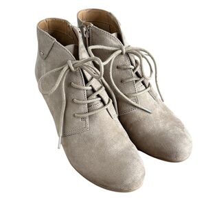 DV8 Dolce Vita Brady Shoe | Almond | Size 6.5